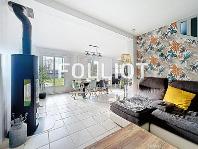 Maison - 140 m² - 8 pièces