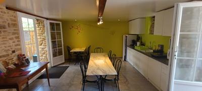 Maison - 320 m² - 11 pièces