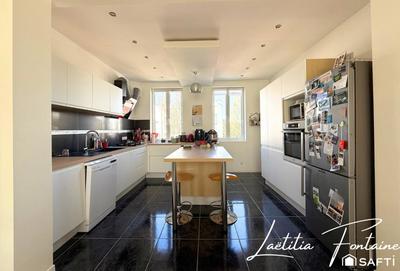 Maison - 110 m² - 5 pièces