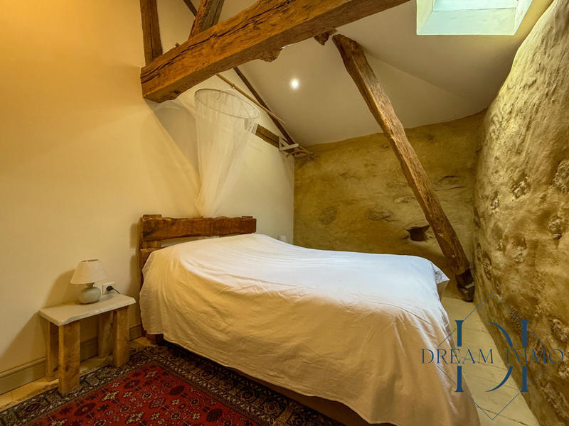 Maison - 704 m² - 22 pièces