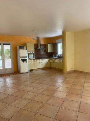 Maison traditionnelle - 164 m² - 6 pièces