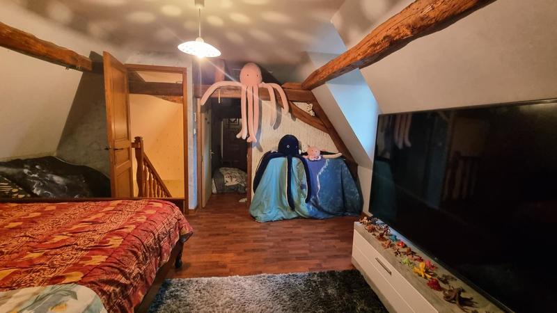 Maison - 176 m² - 7 pièces