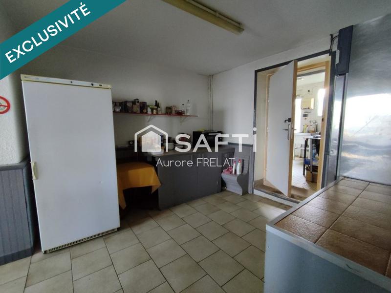 Maison - 270 m² - 10 pièces