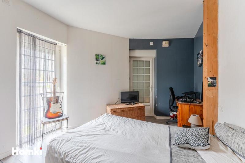 Maison - 192 m² - 6 pièces