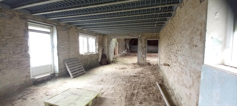 Maison - 250 m² - 4 pièces