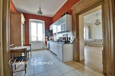 Appartement - 124 m² - 4 pièces