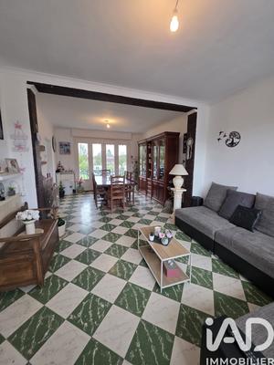 Maison - 136 m² - 5 pièces