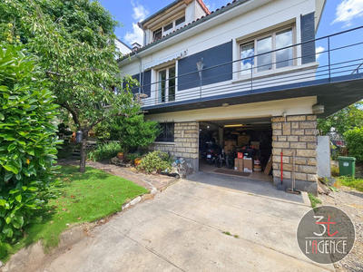 Maison - 192 m² - 8 pièces