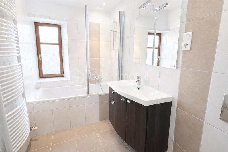 Immeuble - 240 m² - 7 pièces