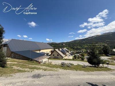 Maison - 350 m² - 10 pièces