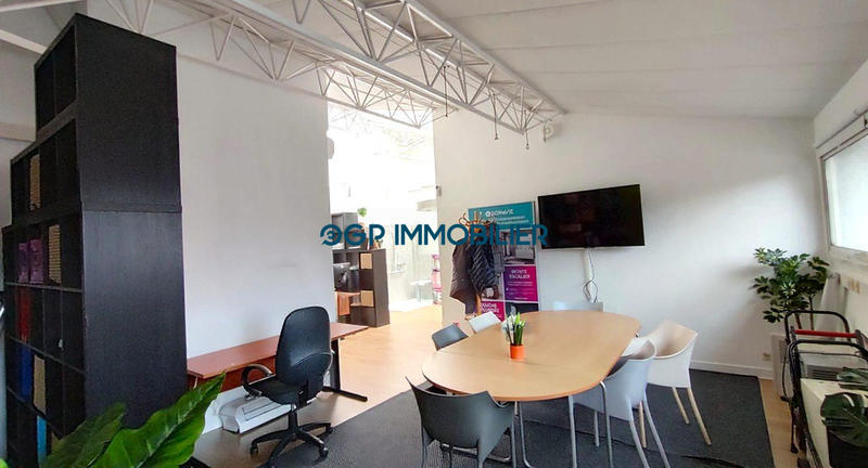 Local commercial - 96 m² - 3 pièces