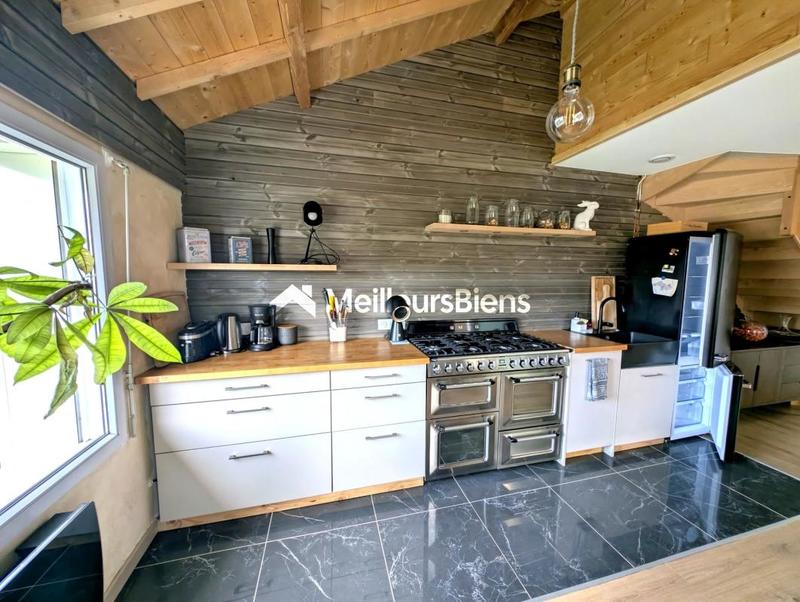 Maison - 85 m² - 4 pièces