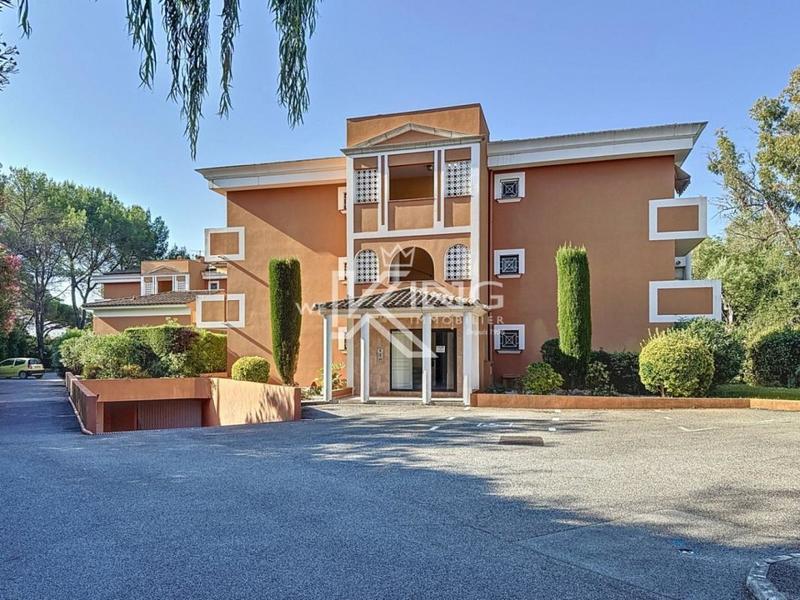 Appartement - 94 m² - 3 pièces