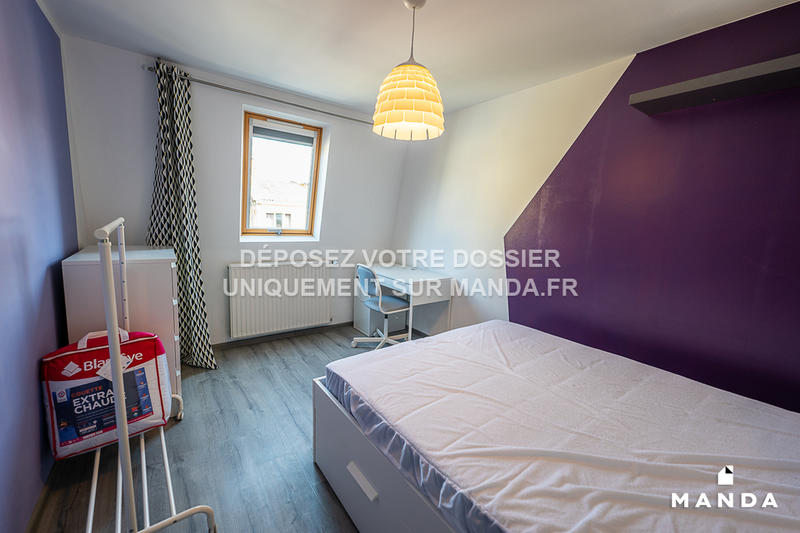 Chambre - 10 m² - 4 pièces