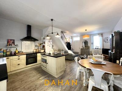 Maison de ville - 80 m² - 4 pièces