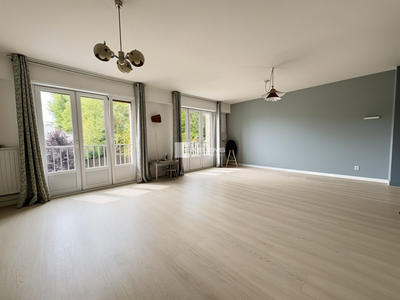 Appartement - 90 m² - 3 pièces