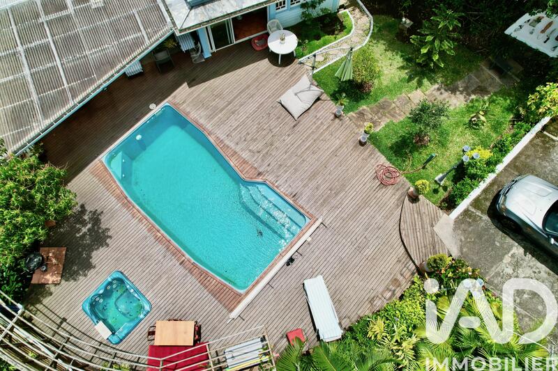 Maison - 188 m² - 6 pièces