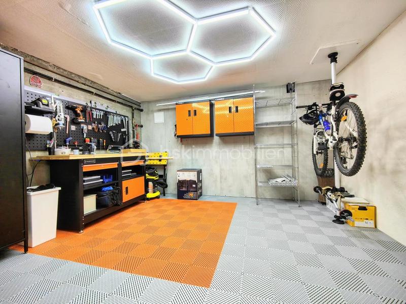 Maison - 171 m² - 7 pièces