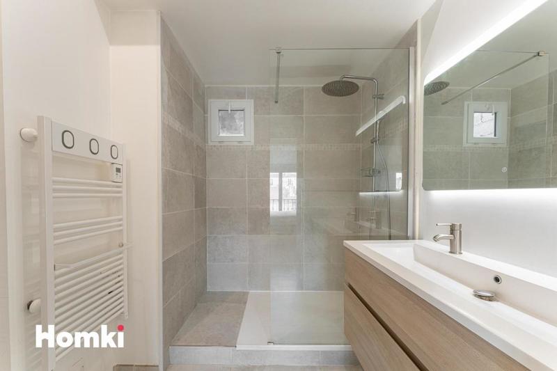 Appartement - 75 m² - 3 pièces