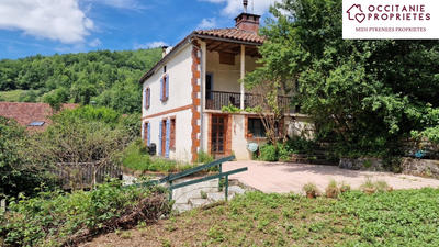 Maison ancienne - 127 m² - 6 pièces