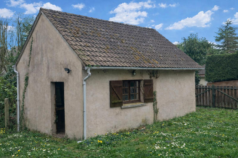 Maison - 820 m² - 1 pièce