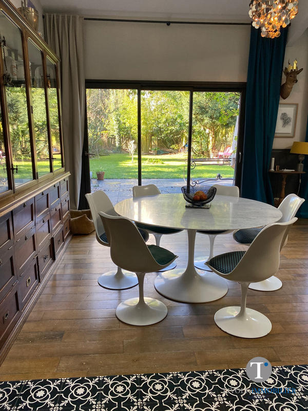 Maison - 198 m² - 8 pièces