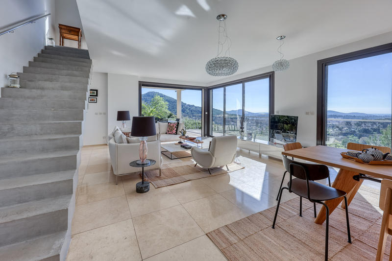 Villa - 142 m² - 4 pièces