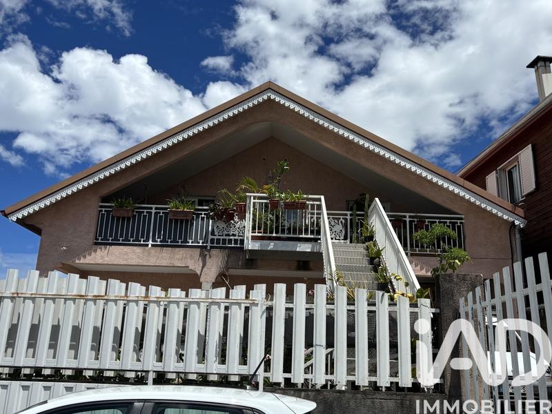 Maison - 369 m² - 13 pièces