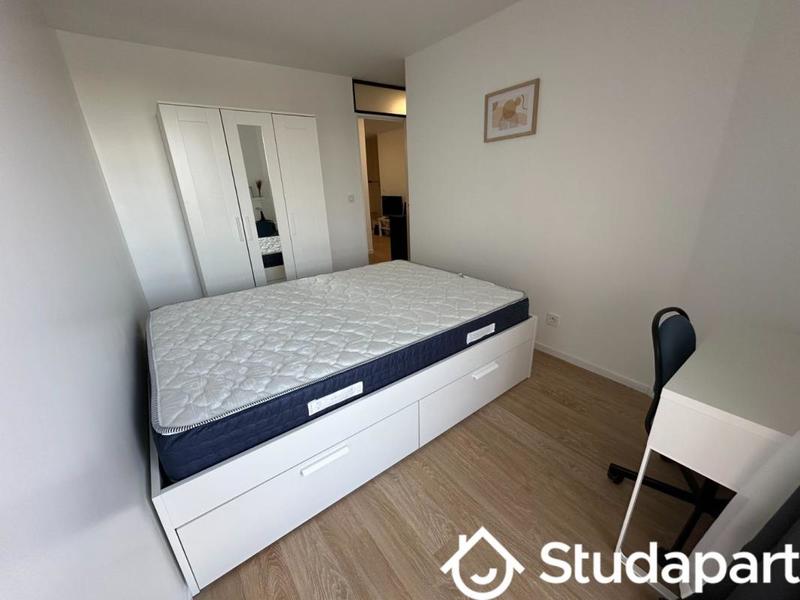 Chambre - 9 m² - 1 pièce