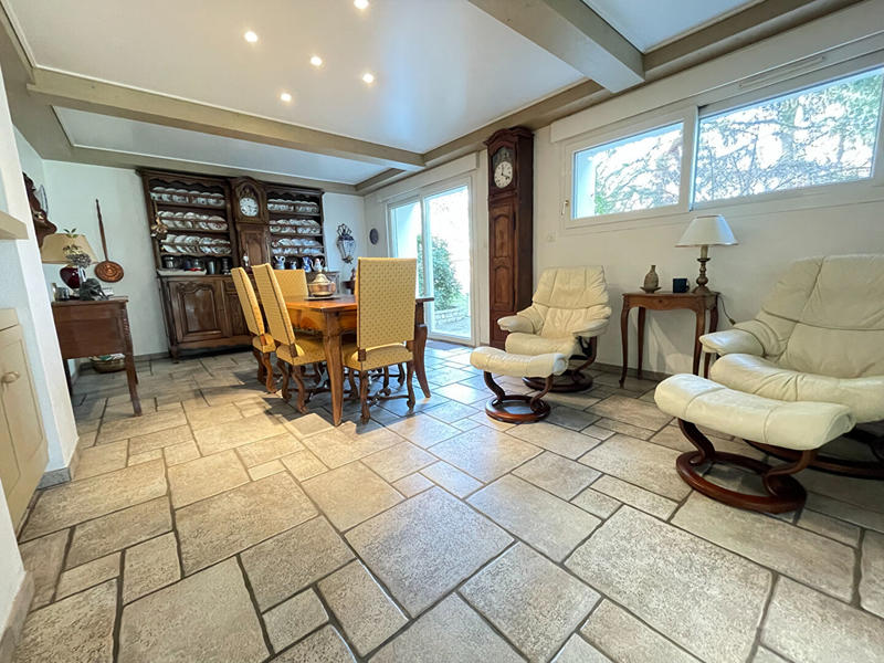 Maison - 208 m² - 6 pièces