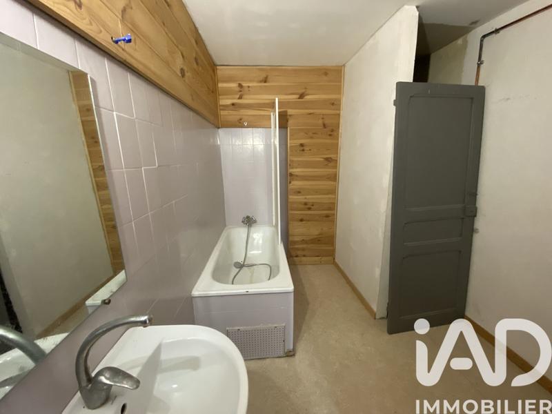 Maison - 279 m² - 8 pièces