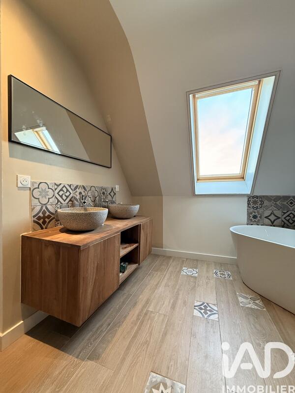 Maison - 110 m² - 5 pièces