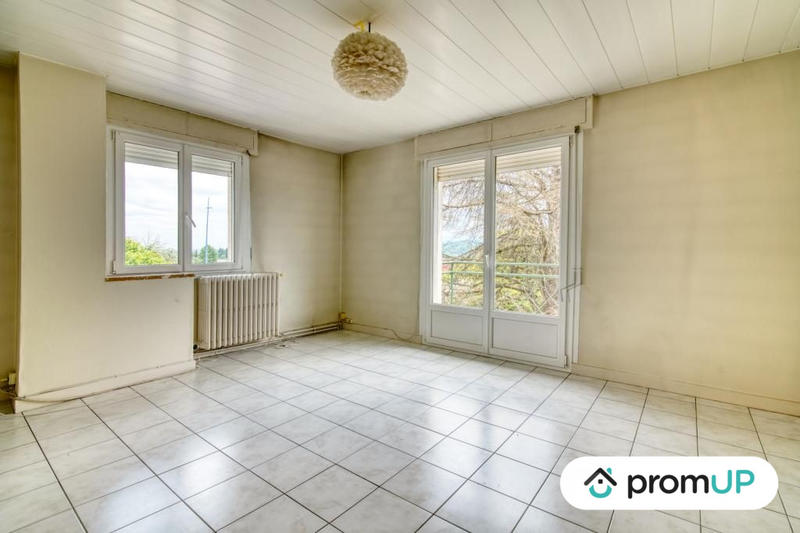 Maison - 180 m² - 5 pièces