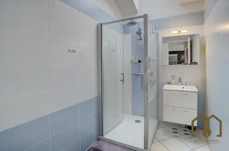 Maison - 176 m² - 7 pièces