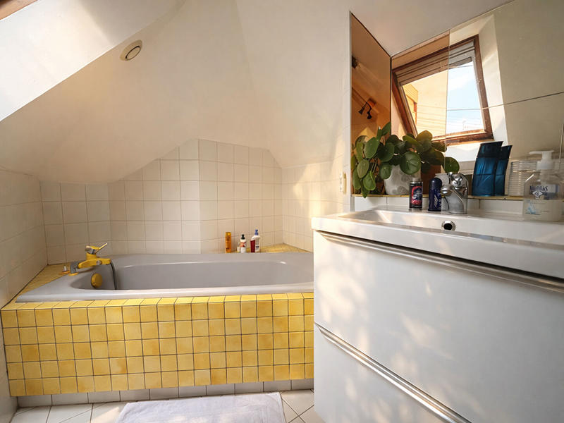 Maison - 159 m² - 7 pièces