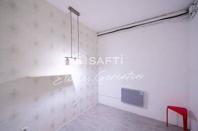 Local commercial - 87 m² - 6 pièces