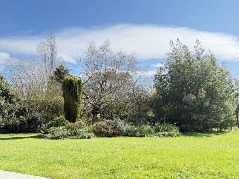 Villa - 166 m² - 8 pièces