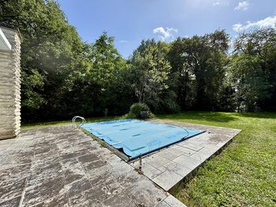 Maison contemporaine - 259 m² - 5 pièces