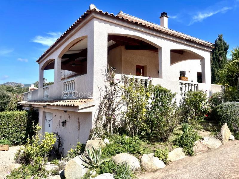 Villa - 246 m² - 11 pièces