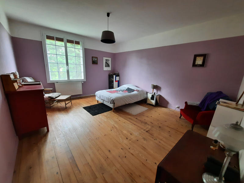 Maison - 237 m² - 6 pièces