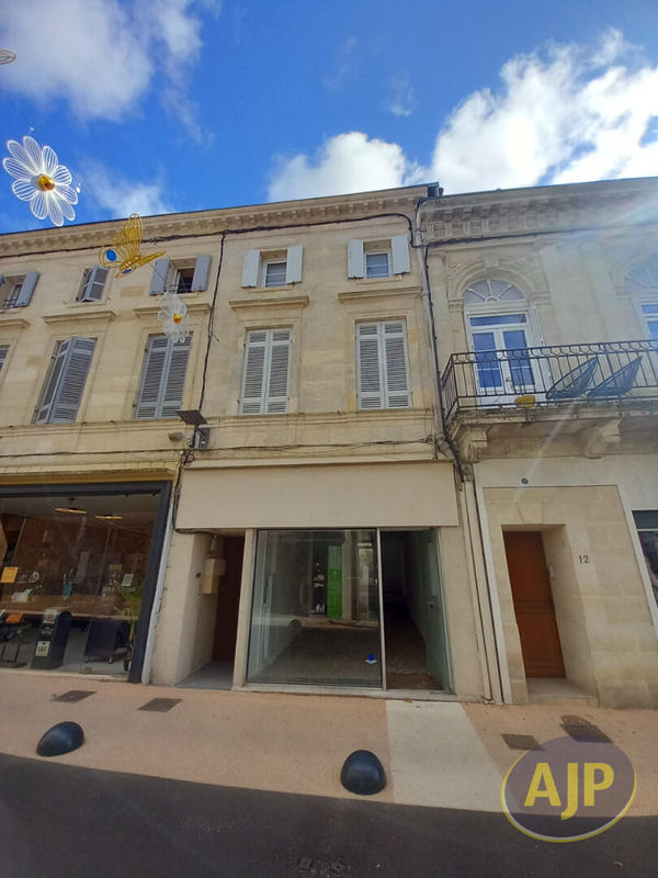 Local commercial - 44 m² - 1 pièce