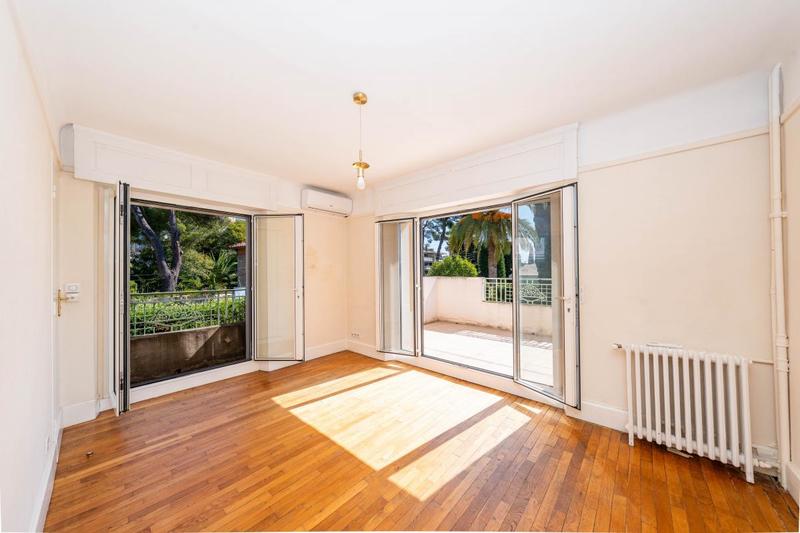 Maison - 201 m² - 7 pièces