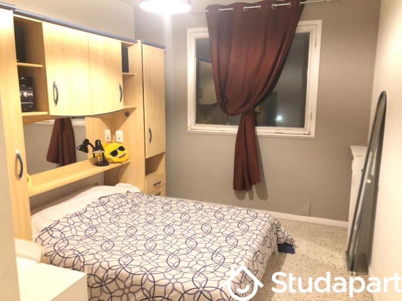 Chambre - 10 m² - 1 pièce