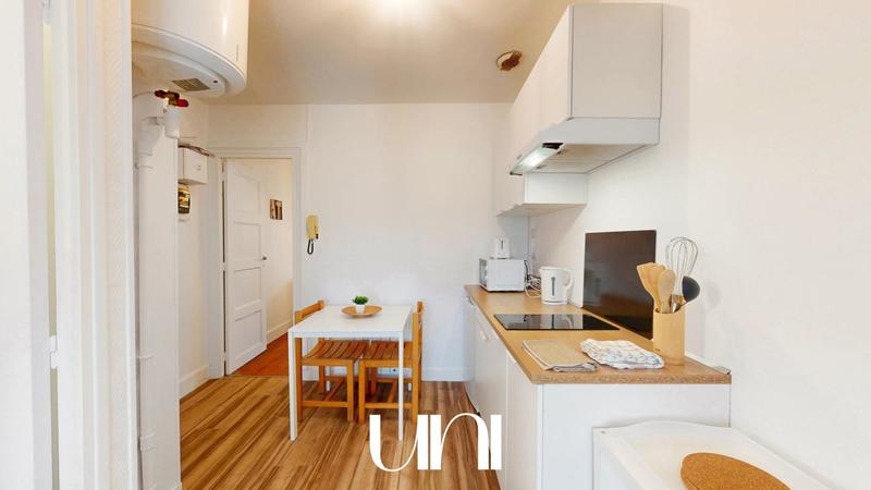 Studio - 21 m² - 2 pièces