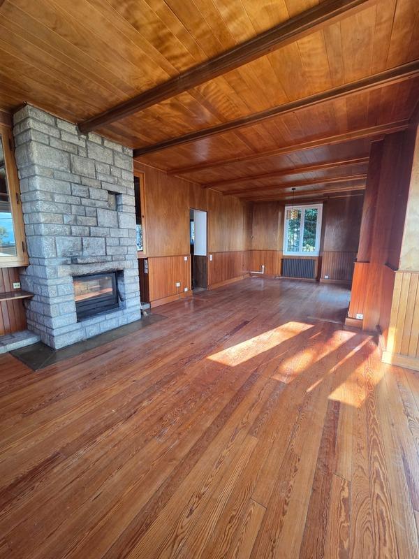 Maison - 180 m² - 8 pièces