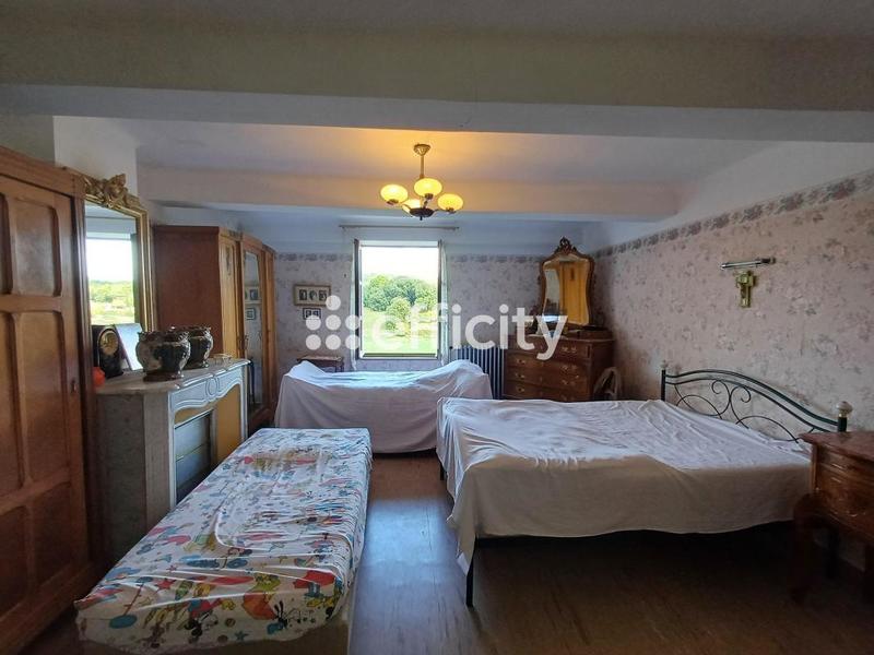 Maison - 201 m² - 6 pièces