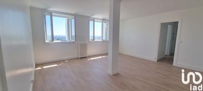 Appartement - 90 m² - 5 pièces