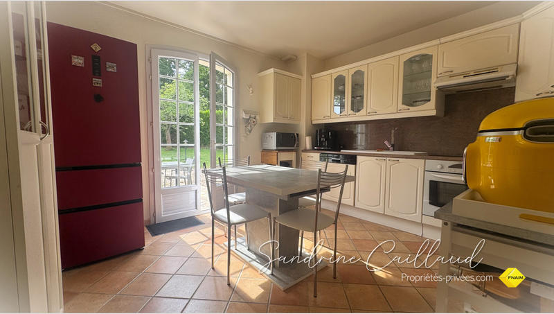 Maison - 165 m² - 6 pièces