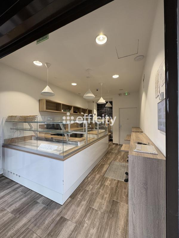 Immeuble - 380 m² - 13 pièces