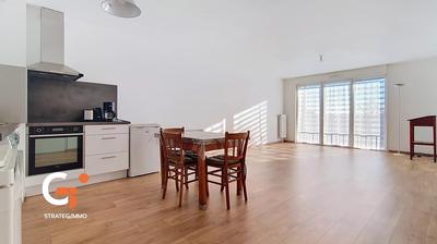 Appartement - 82 m² - 4 pièces